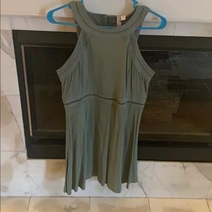Mid length sleeveless dress